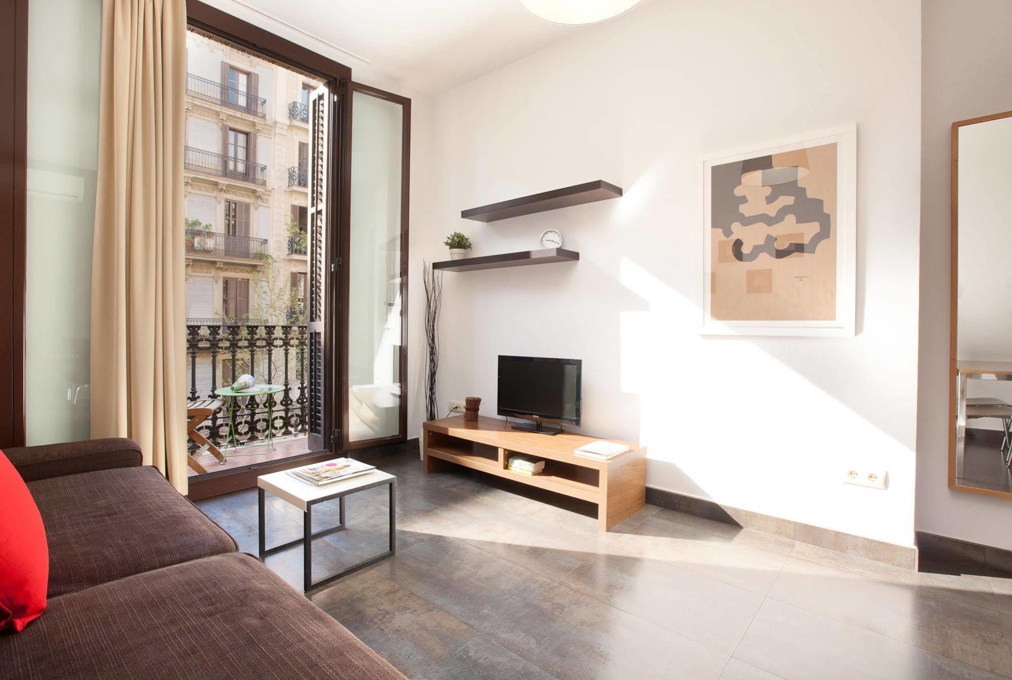 Easy Sleep Gaudi Terrace Apartment Barcelona Exterior photo