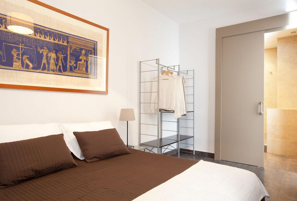 Easy Sleep Gaudi Terrace Apartment Barcelona Exterior photo