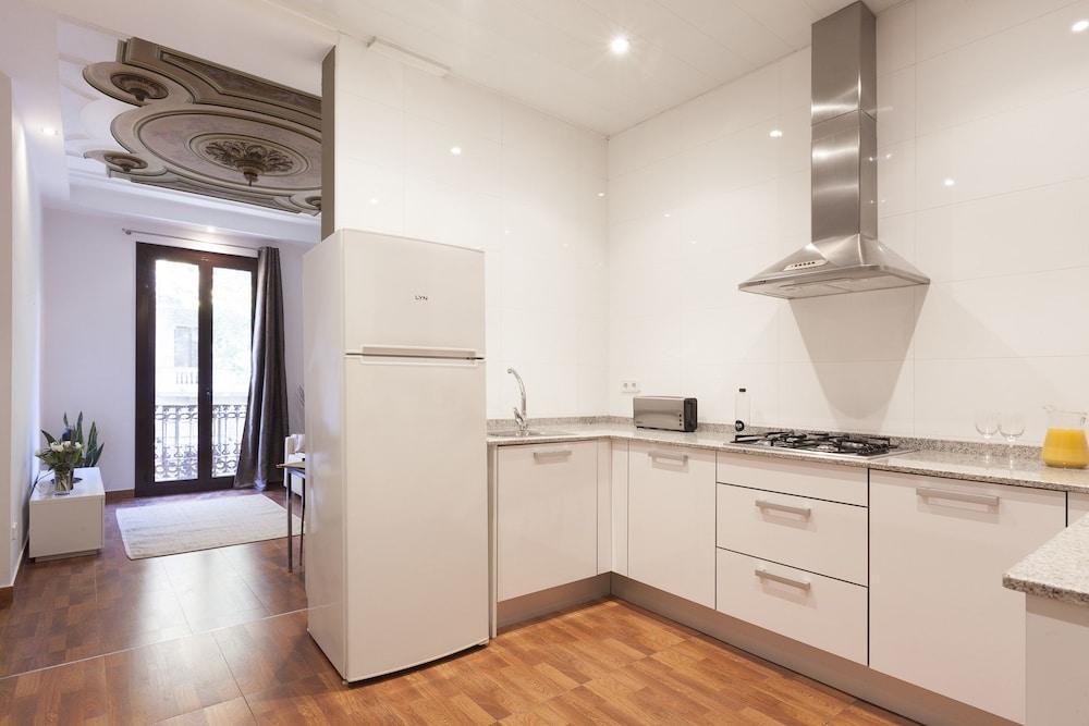 Easy Sleep Gaudi Terrace Apartment Barcelona Exterior photo